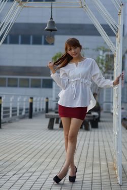 三人荫蒂添的好舒服A片